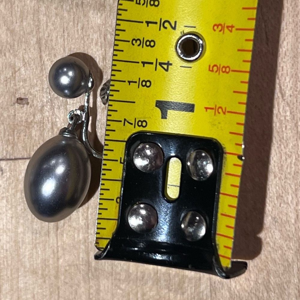 Vintage Signed Richelieu Grey Pearl Drop Earrings… - image 6